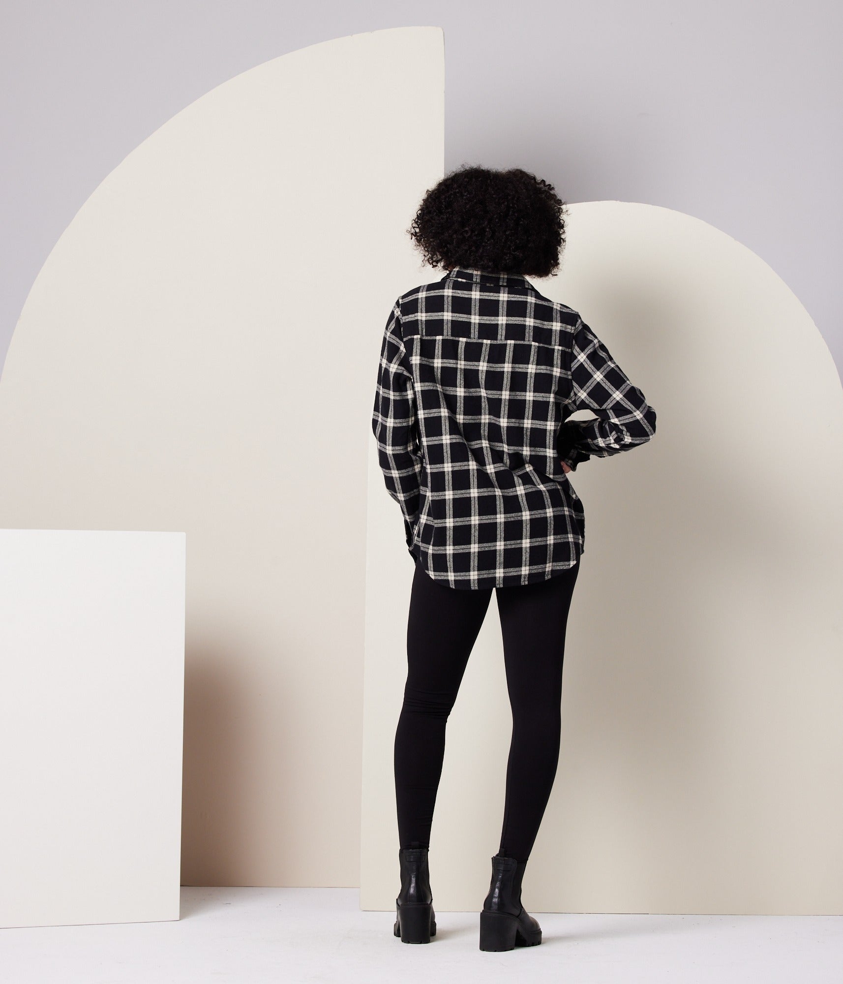 Shiloh Unisex Flannel - Black/Taupe Plaid
