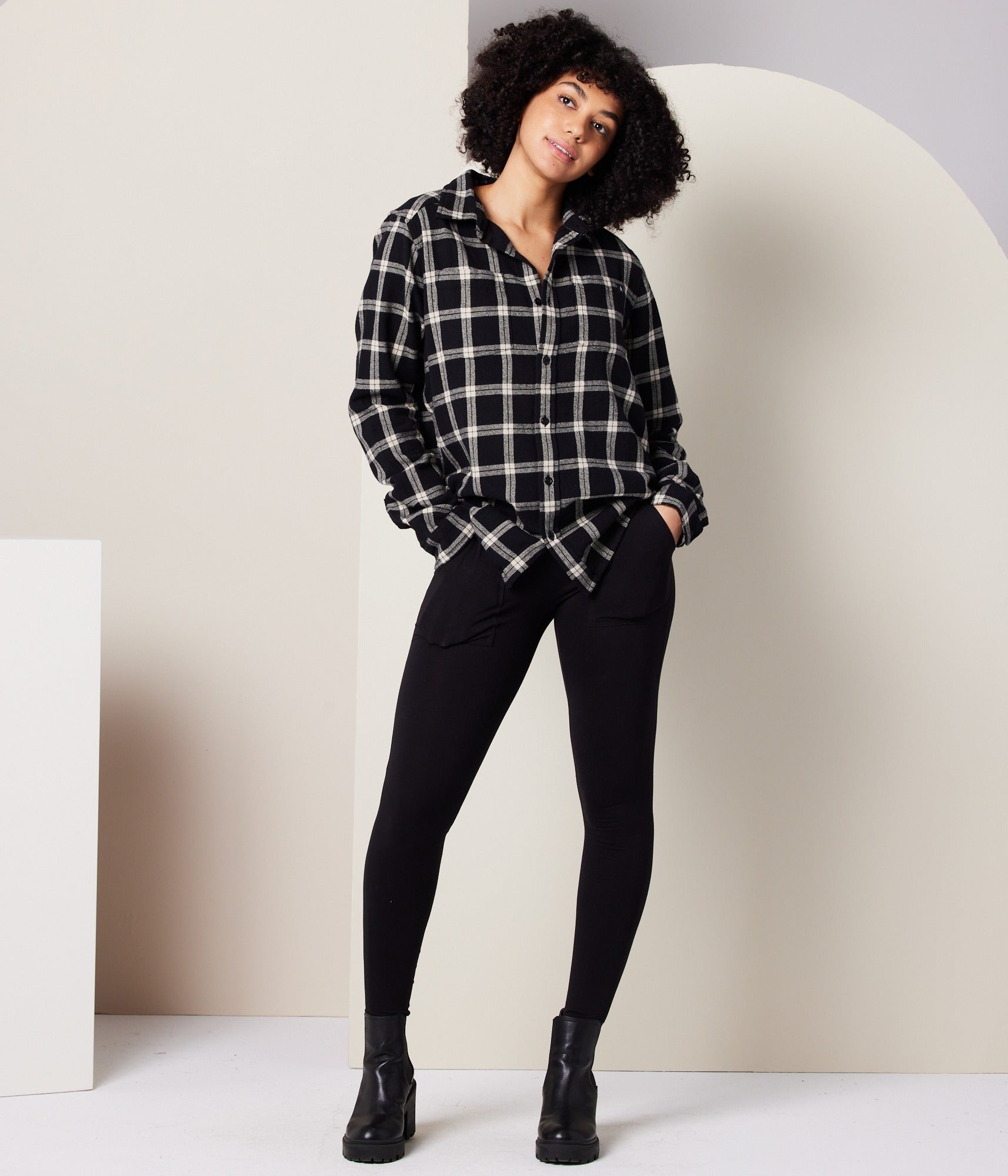 Shiloh Unisex Flannel - Black/Taupe Plaid